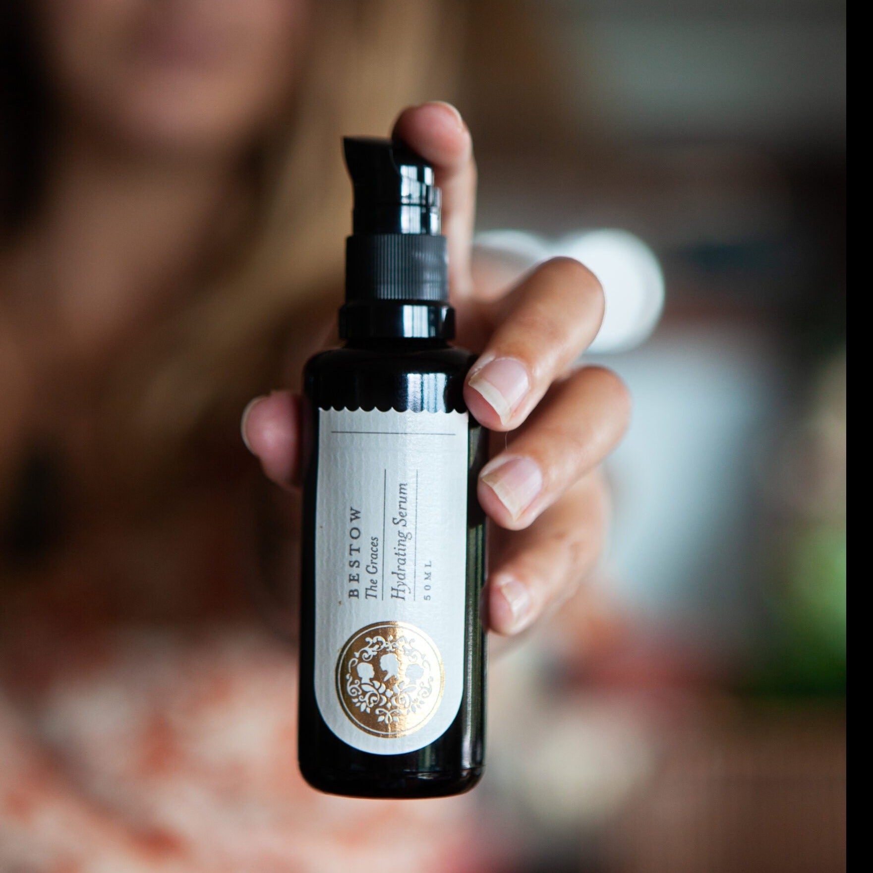 Bestow Hydrating Serum